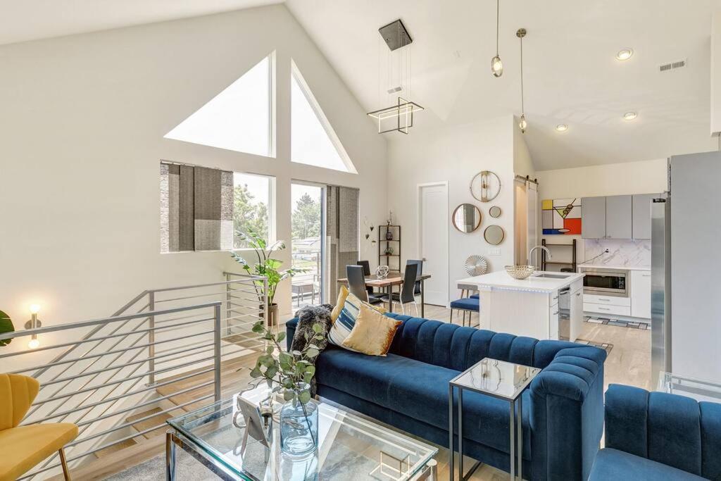 Bright 2bd 2ba 15 Mins To Downtown