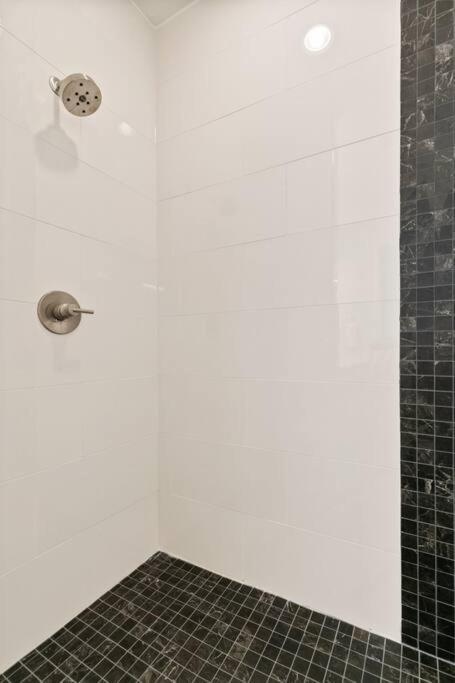 Holiday home Bright 2bd 2ba 15 Mins To Downtown Denver